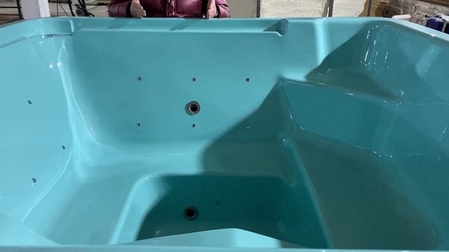 Обзор квадратной СПА-купели для нашего постоянного заказчика смотреть онлайн