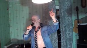 #42)ютуб звезда Петр Сотник с песней"почему бы и нет"