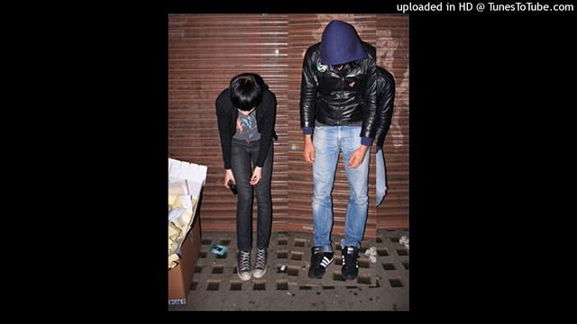 Crystal Castles - Crimewave (original version high quality) смотреть онлайн