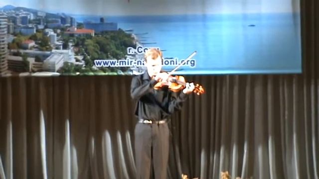 Александр Олейников " Под небом Парижа" Юбер Жиро смотреть онлайн