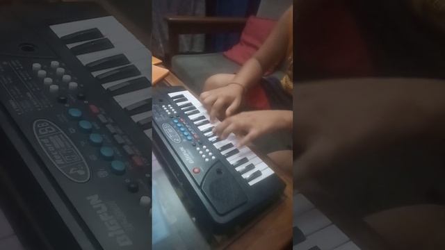 my jingle bells piano music смотреть онлайн
