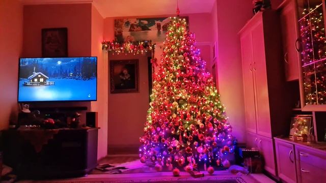 Twinkly 400 Led 240Cm fa It has 400 LEDs, but only one side of the tree смотреть онлайн