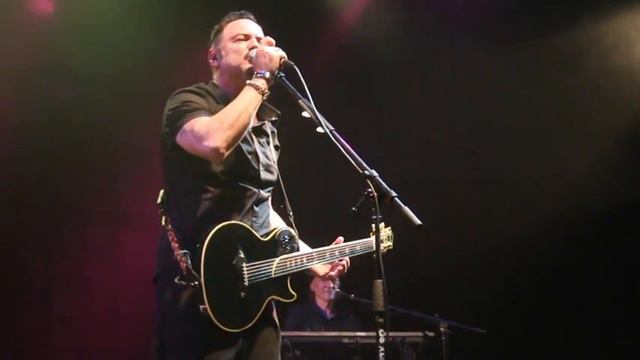 Максим Леонидов и группа HIPPOBAND в клубе YOTASPACE смотреть онлайн