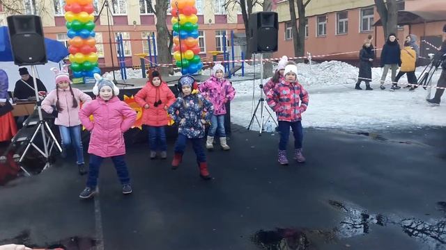 Масленица в школе №1508 Сиреневый бульвар 20 ( Малыши ) смотреть онлайн