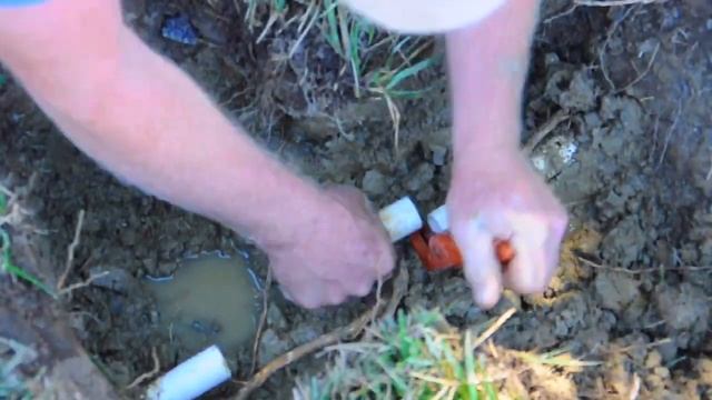 How to Repair a Broken Irrigation Pipe смотреть онлайн