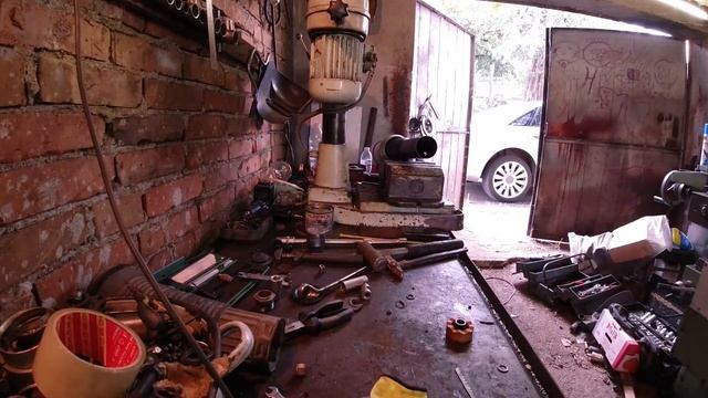 Audi air strut disassembly смотреть онлайн