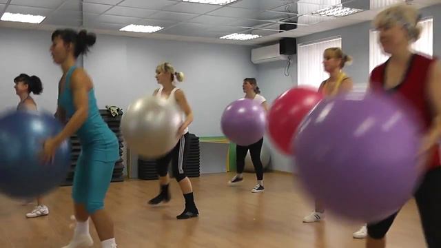 Фитнес клуб Лотос Фитнес микс Фит болл смотреть онлайн