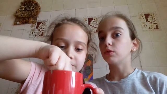 Пробуем лайвхак для засохшего лака смотреть онлайн