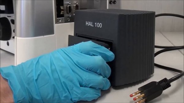 ZEISS Microscopy How-to: Replace a HAL bulb in your microscope