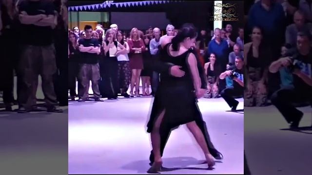 Se ve poco, Imperdible, baile de tango canyengue con orquesta смотреть онлайн