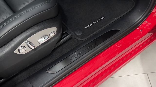 Porsche Macan 2.0T T PDK 4WD Euro 6 (s/s) 5dr 2023 (23 reg) смотреть онлайн