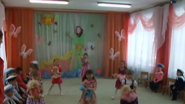 Классный танец и классная песня!!!8 марта 2014г в саду. смотреть онлайн