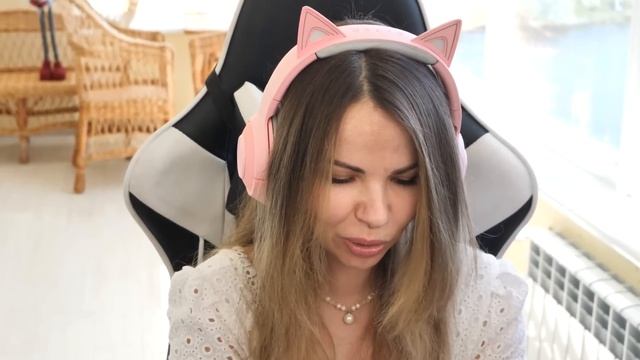 ЛУЧШИЙ ДЕНЬ В ЕГО ЖИЗНИ!!! ПОДАРИЛА НОВЫЙ НОЖ в ПРОКАЧКЕ STANDOFF 2 смотреть онлайн