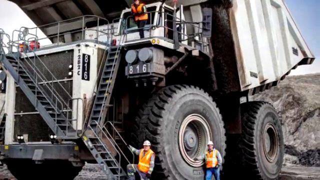 10 Самых больших самосвалов в мире смотреть онлайн