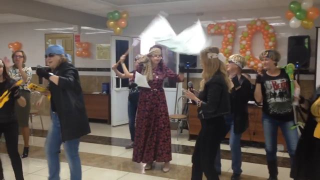 Это Леска! - музыкальное поздравление от социальных педагогов смотреть онлайн