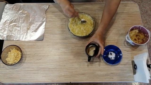 Запечённые куриные ножки под овощной шапкой смотреть онлайн