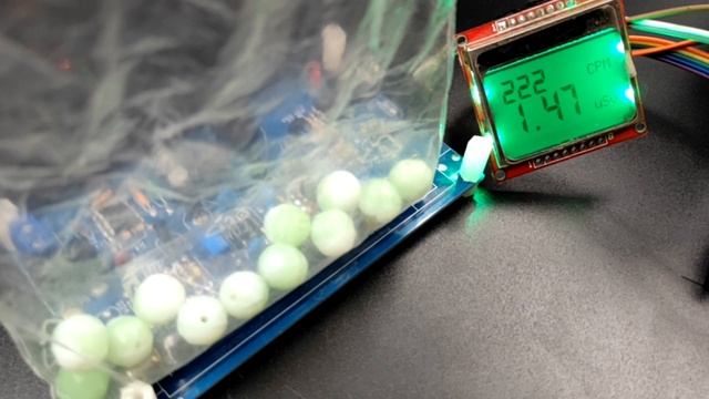 Geiger Counter Cajoe v1.1 + Arduino смотреть онлайн