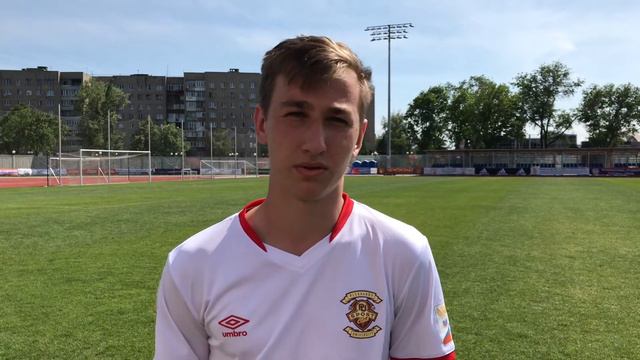 Футболист РЭУ Максим Крутилин после матча ЮФУ - РЭУ (1:0) смотреть онлайн