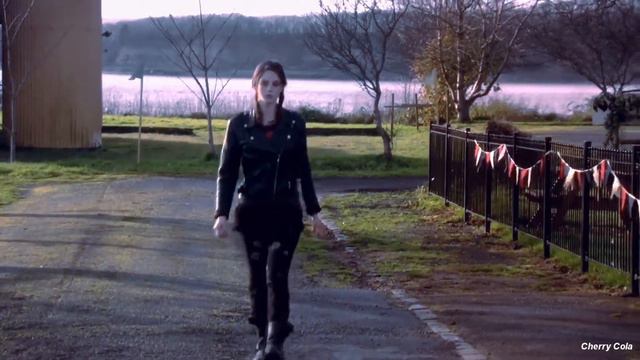 High - Zella Day (Türkçe Çeviri) // Effy Stonem смотреть онлайн