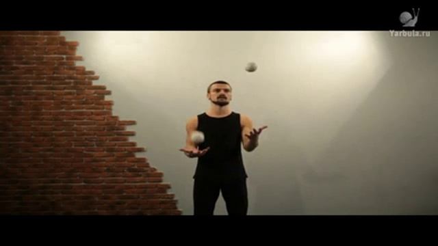 Как жонглировать 3 мячами смотреть онлайн
