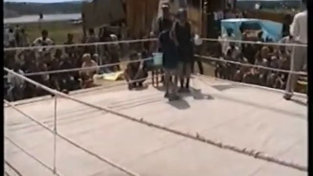 Бокс Балаганск. Первая победа. Андреев vs Зверян. смотреть онлайн
