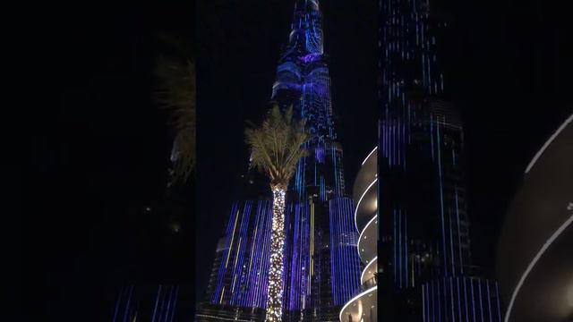 Dubai Burj Khalifa самая красивая подцветка в мире. смотреть онлайн