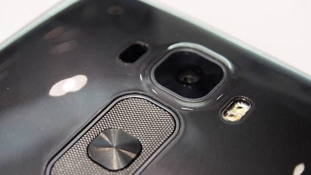 MWC 2015. La preview del LG G Flex 2 смотреть онлайн