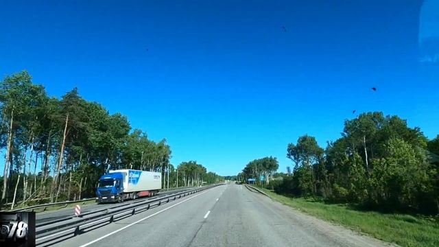 Авария на трассе, бычьи хвосты .Водитель отвлёкся на женщину смотреть онлайн