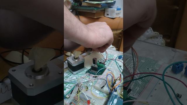 Тест US-17HS4401 через L298N