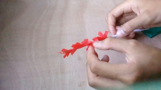 How to make rolling flower using crepe paper смотреть онлайн