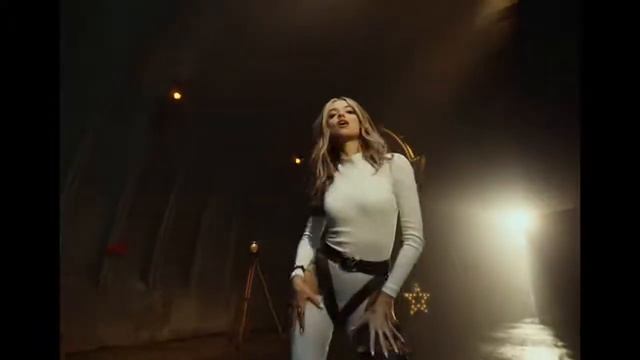 DOROFEEVA gorit Official Music Video смотреть онлайн