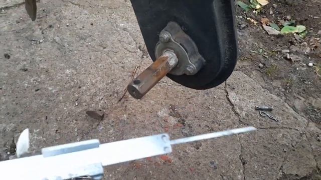 Ставим 32 ротоватори на 23 вал ДТЗ-470 БН смотреть онлайн