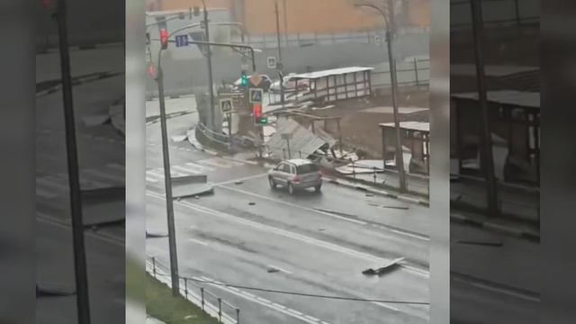 ураган в Москве смотреть онлайн