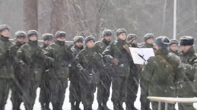 Присяга в 470 МКЦ, Княжево. 21.12.2013. Знаменная группа смотреть онлайн
