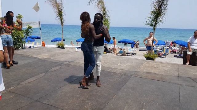 Dino and Eliza Kizomba смотреть онлайн