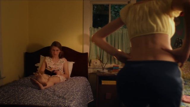 Taissa Farmiga feet scene смотреть онлайн