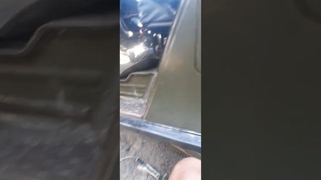 Замена старого порога на профильную трубу, УАЗ 469! смотреть онлайн