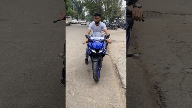 Yamaha / R15 V3 / Racing blue / BS6 2021 смотреть онлайн