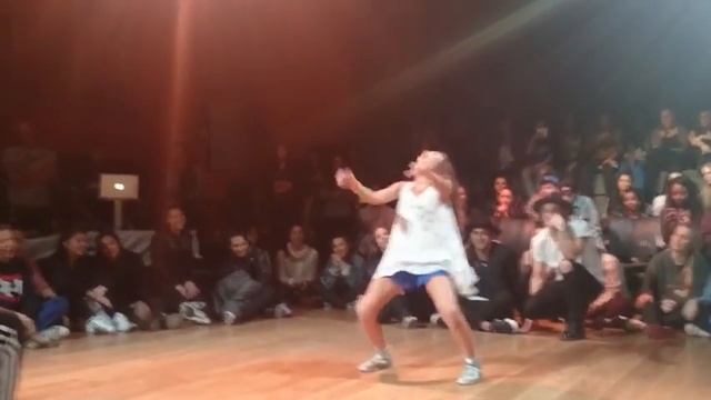 Battle 4 hunger, Dina VS Toby смотреть онлайн
