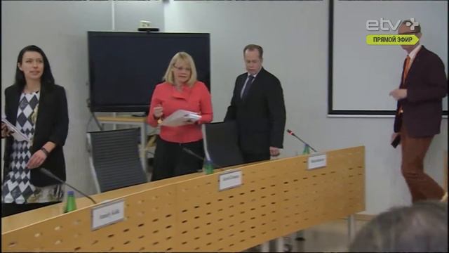 Мнение жителей Нарвы: одни не желают принимать беженцев, другие не видят в этом проблемы. смотреть онлайн