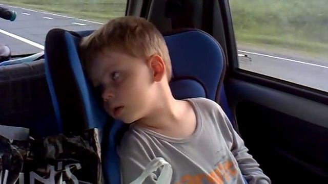 Малышу не дают спать)))) смотреть онлайн
