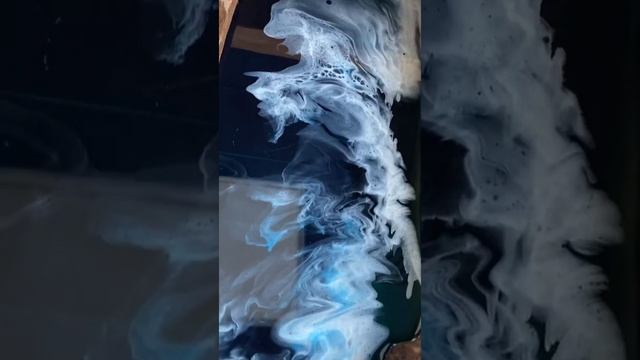 Двухъярусный стол и набор табуреток из эпоксидной смолы и слэбов смотреть онлайн