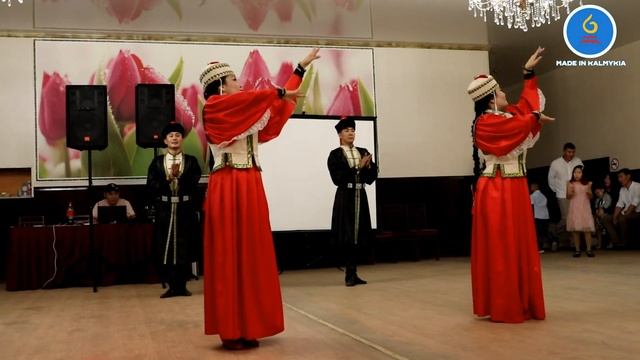 Зажигательный калмыцкий танец Тавшур смотреть онлайн