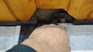 задвижка контейнерного типа на гаражные ворота , делаю гриндер.