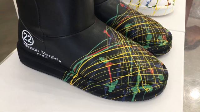 Зимние сапоги MAISON MARGIELA MM6 с принтом смотреть онлайн