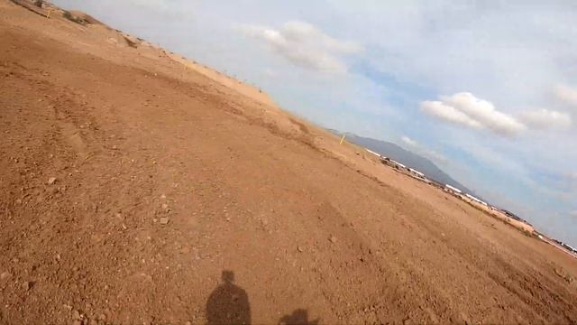 21 Year Old Honda CR500 Shreds Motocross Paradise смотреть онлайн