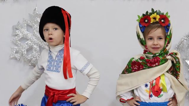 Студія " Пізнайко" Різдвяні колядки та щедрівки смотреть онлайн