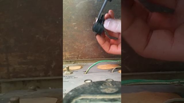 1)Kак поменять обычиные лампы на LED-BMW E39 смотреть онлайн