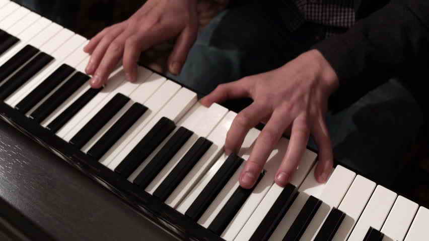 Разыгрываясь