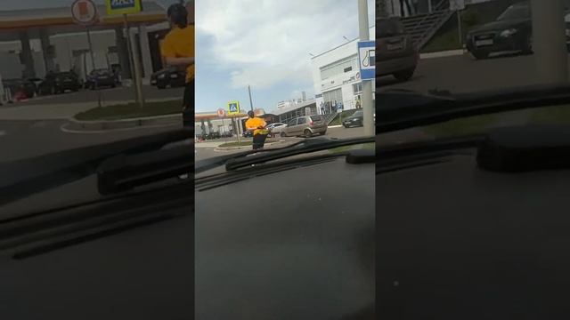 Доставка на роликах смотреть онлайн